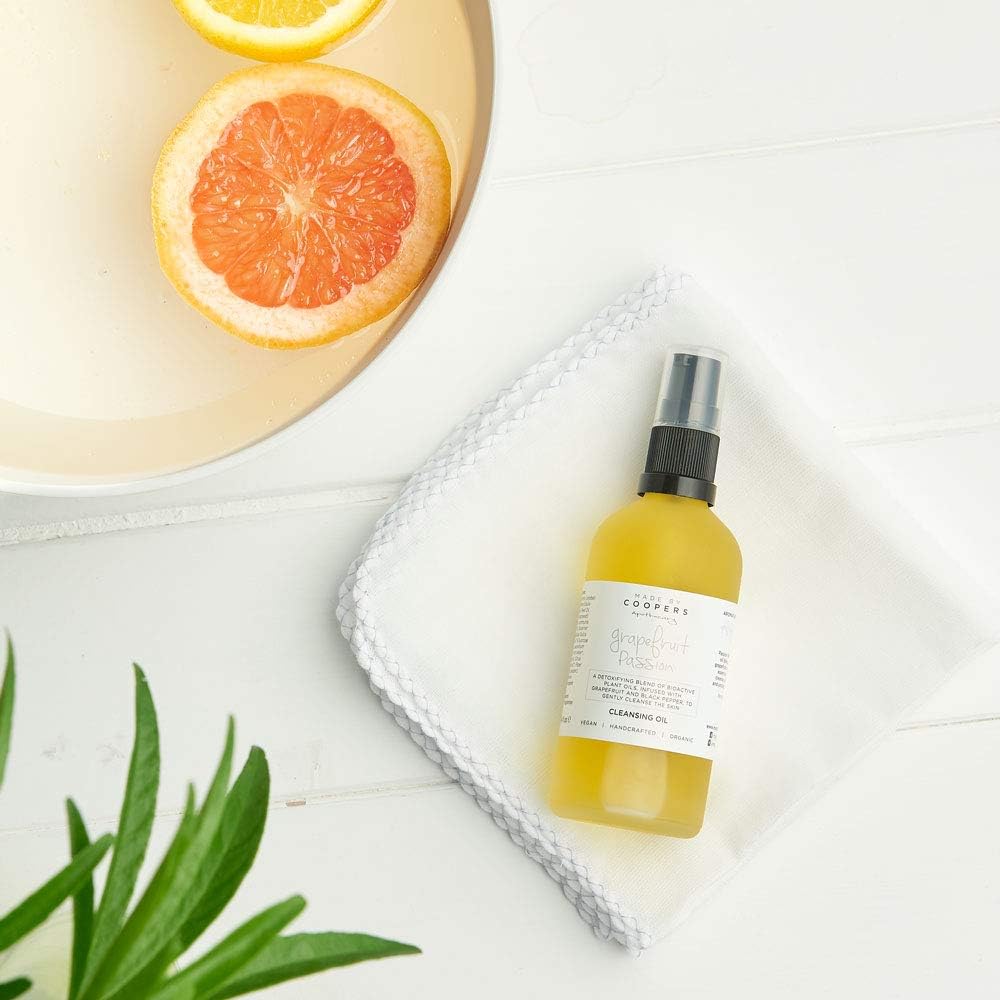 Made By Coopers Grapefruit Facial Cleanser Wash with Muslin Cloth, Make Up Remover, Clean Pores with Face Cleansing Bioactive Plant Oils, Vegan (100ml) : Amazon.co.uk: Beauty