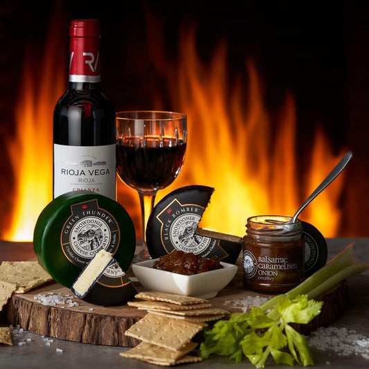 Great British Trading - Cheese, Crackers, Chutney And Wine Gift Hamper With Snowdonia Black Bomber And Green Thunder, Cradocs Sea Salted Crackers, Snowdonia Chutney And Rioja Red Wine