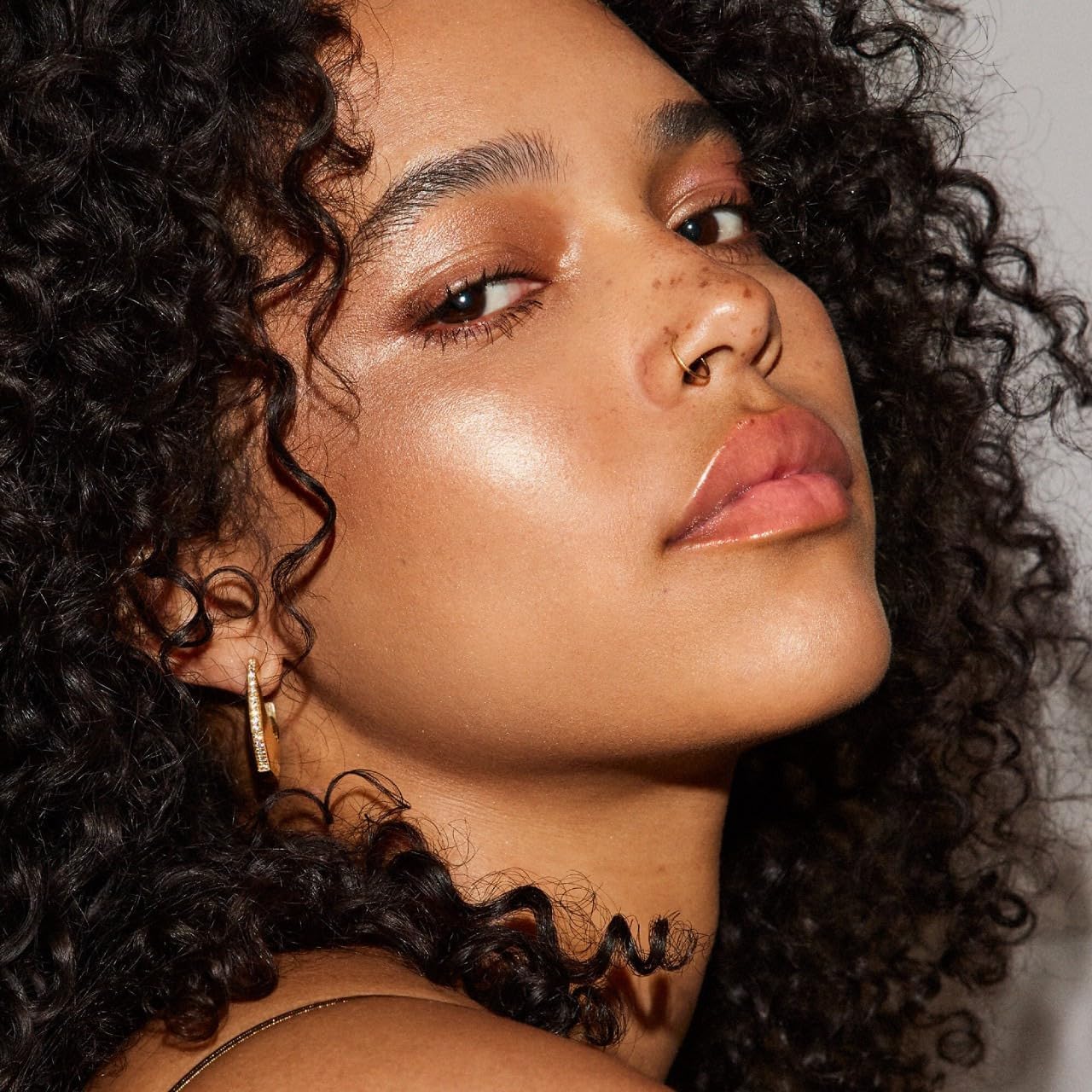 Fenty Beauty Gloss Bomb Ice Lip Luminizer With Cooling Effect - Cold Heart'D