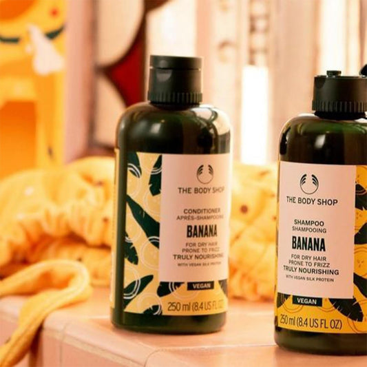 The Body Shop Banana Truly Nourishing Hair Conditioner For Women (1X 250Ml), Conditioner For Dry Damaged Hair With Organic Banana, Hydrating, Frizz Control & Softness, Vegan