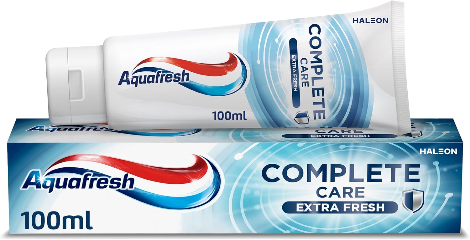 Aquafresh Complete Care Extra Fresh Flouride Toothpaste, 100Ml (Pack Of 1)