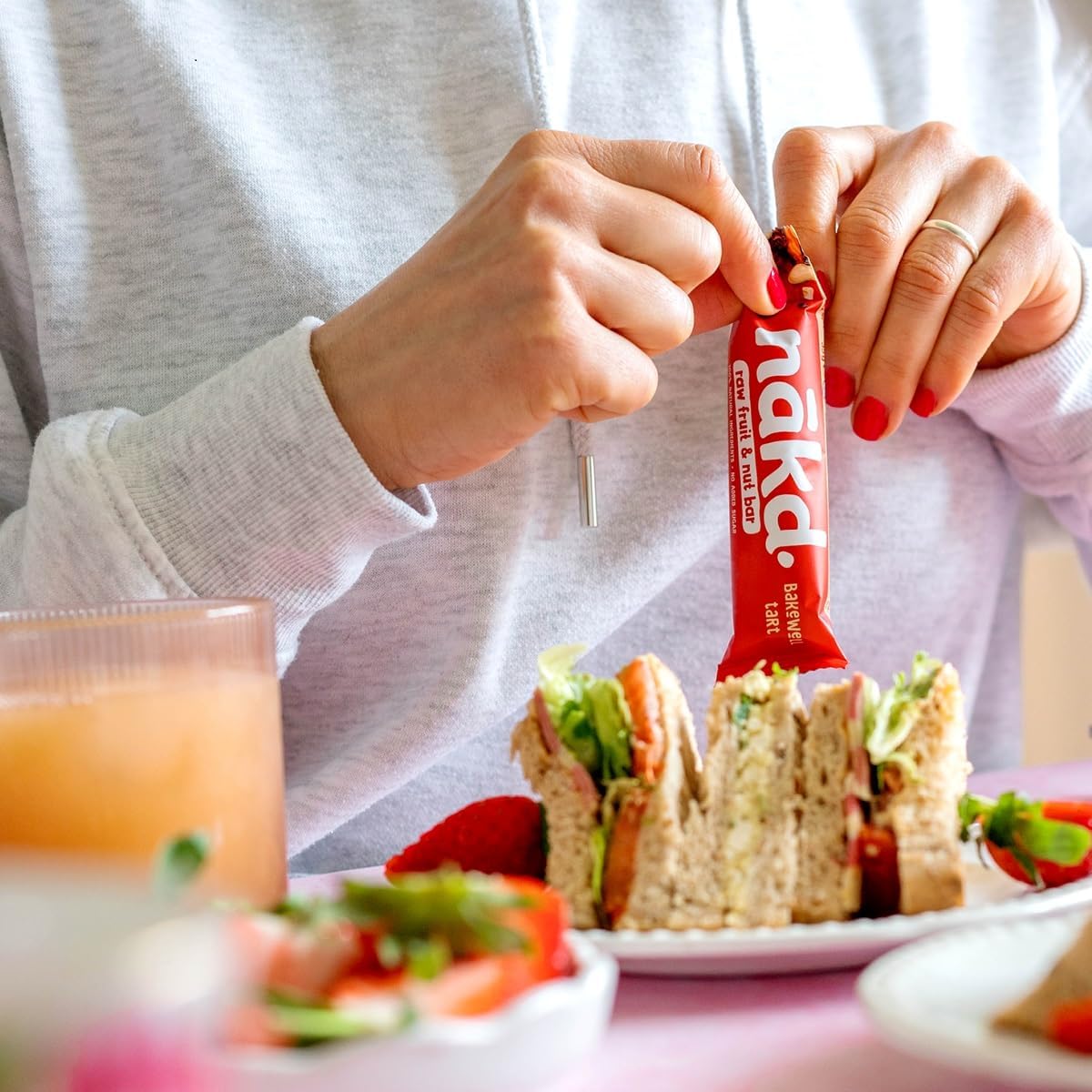 Nakd Bakewell Tart Natural Fruit & Nut Bars - Vegan - Healthy Snack - Gluten Free - 35g x 18 bars : Amazon.co.uk: Grocery