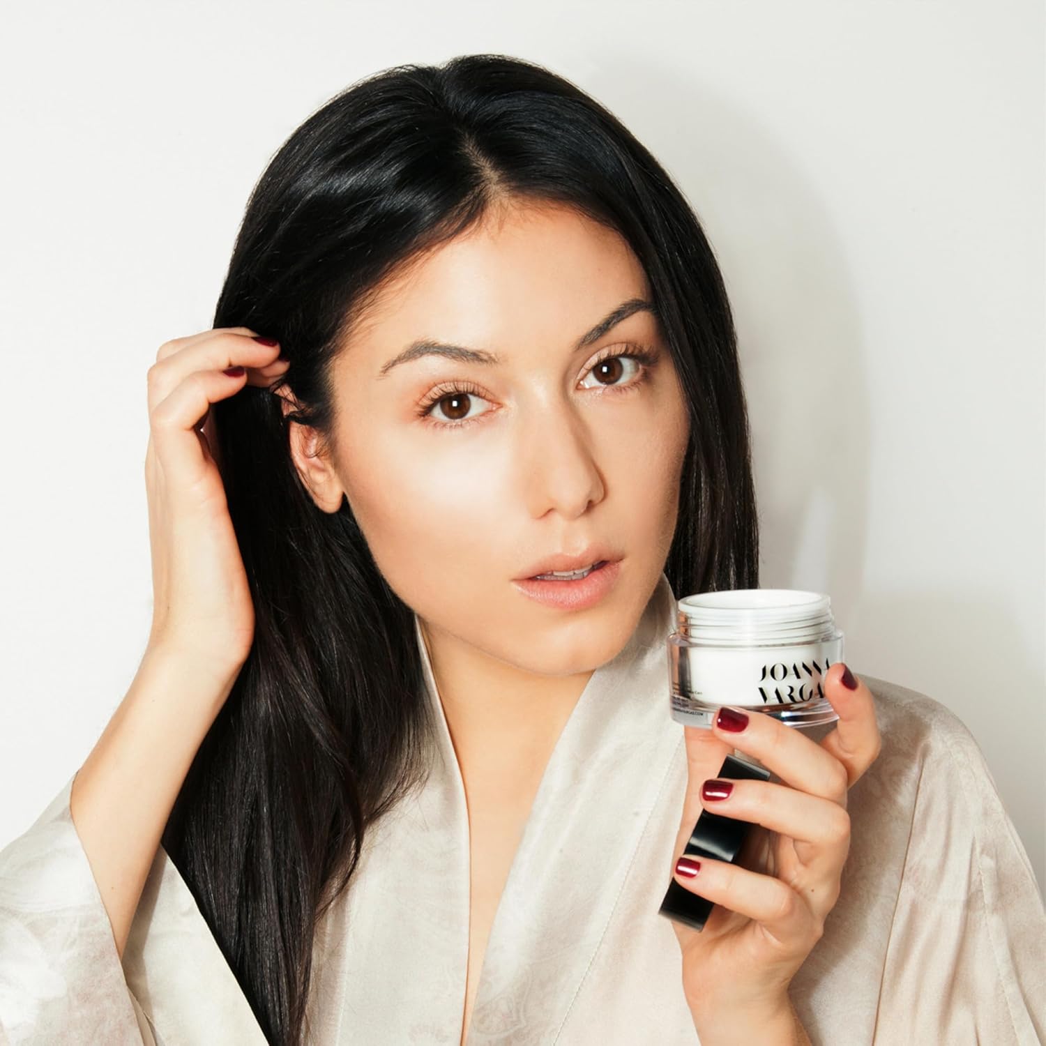 Joanna Vargas Daily Hydrating Face Cream For Women - Face Moisturizer For Radiant Soft Skin - Nourishing Day & Night Cream - Plumps & Smoothes The Fine Lines For Bouncier-Looking Complexion - 50Ml : Beauty & Personal Care