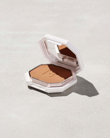 Fenty Beauty By Rihanna Original Pro Filt'R Soft Matte Powder, Matte Foundation, By Bella, Colour (345, 9.10 G (1 Pack))