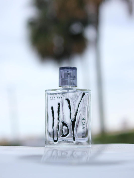 Ulric De Varens Black - Eau De Toilette For Men - Modern, Classic, Citrusy Scent - Woody, Adventurous Notes Of Bergamot, Green Apple, White Flower, And Musk - Ideal For A Daily Fragrance- 3.4 Fl Oz