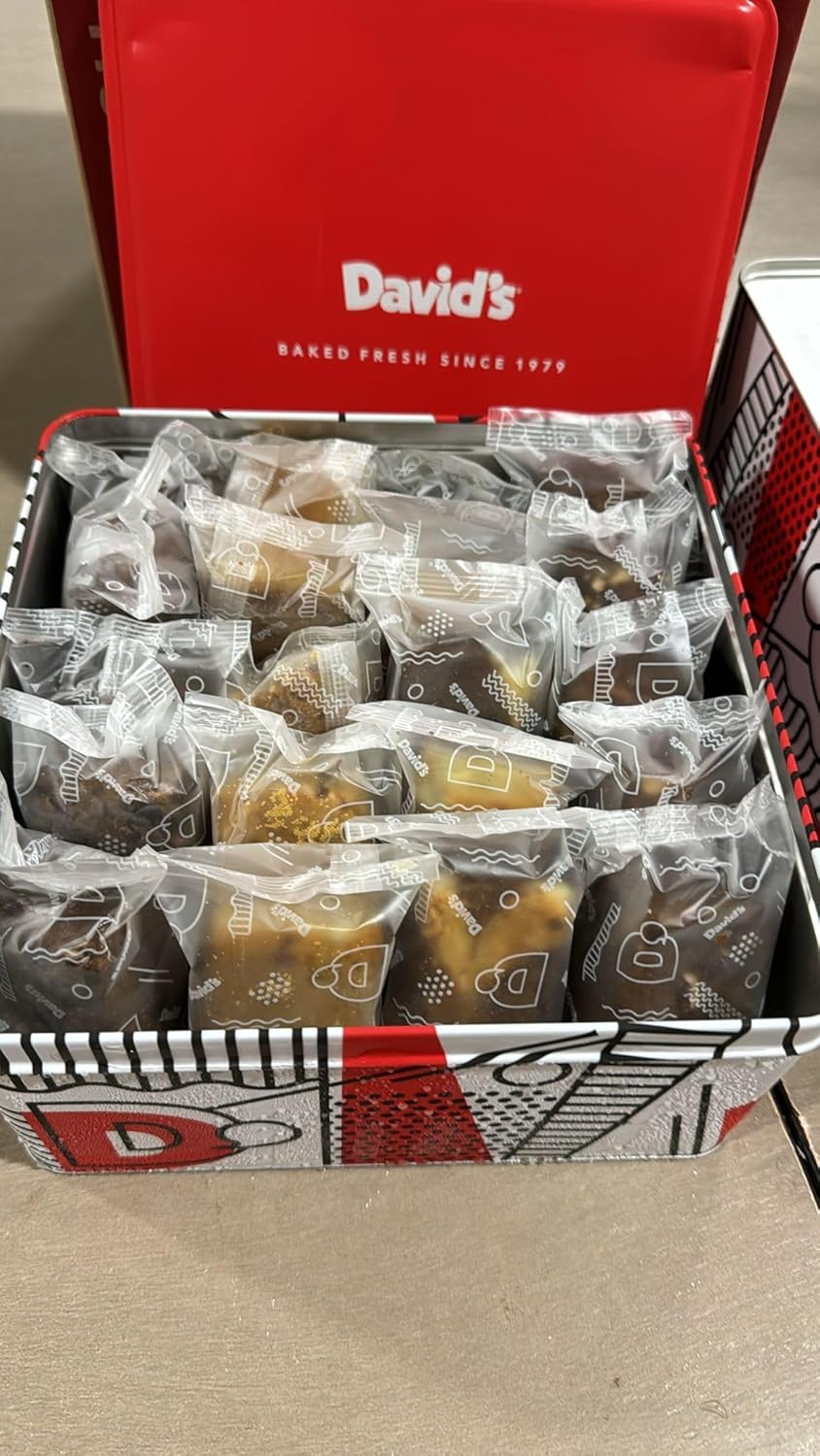 David'S Cookies Assorted Brownies & Crumb Cake Gift Tin 3Lbs - Delicious, Fresh Baked Snacks, Gourmet Chocolate Fudge Slices, Brownies Gift Basket - Ideal Gift For Superbowl & Other Special Occasions