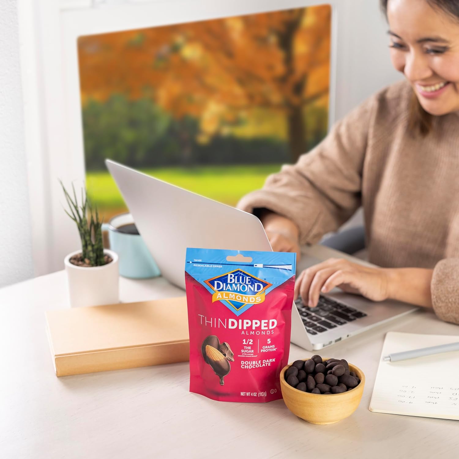 Blue Diamond Almonds, Dark Chocolate Covered Thin Dipped Snack Nuts For Guilt-Free Snacking With Half The Sugar, Perfect For Gathering, Holidays, Or Craving A Sweet Treat, 4Oz. Resealable Bag : Grocery & Gourmet Food