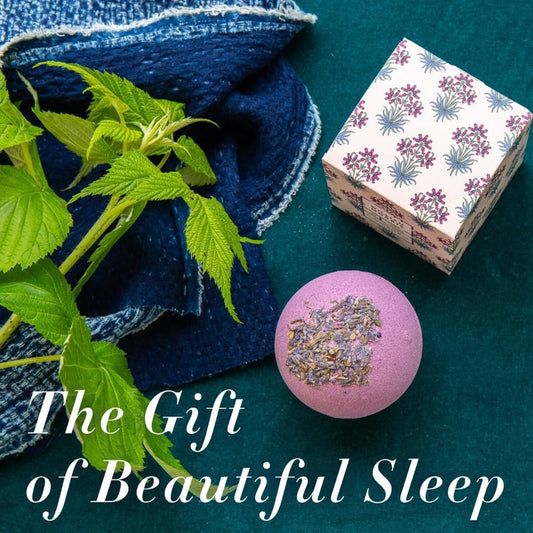 William Morris At Home Bath Bomb 200G, Calming Lavender Scent, Relaxing Sleep Inducing Fragrance, Beauty Housewarming Gift, Infused With Mineral Magnesium, Cruelty Friendly And Vegan Friendly