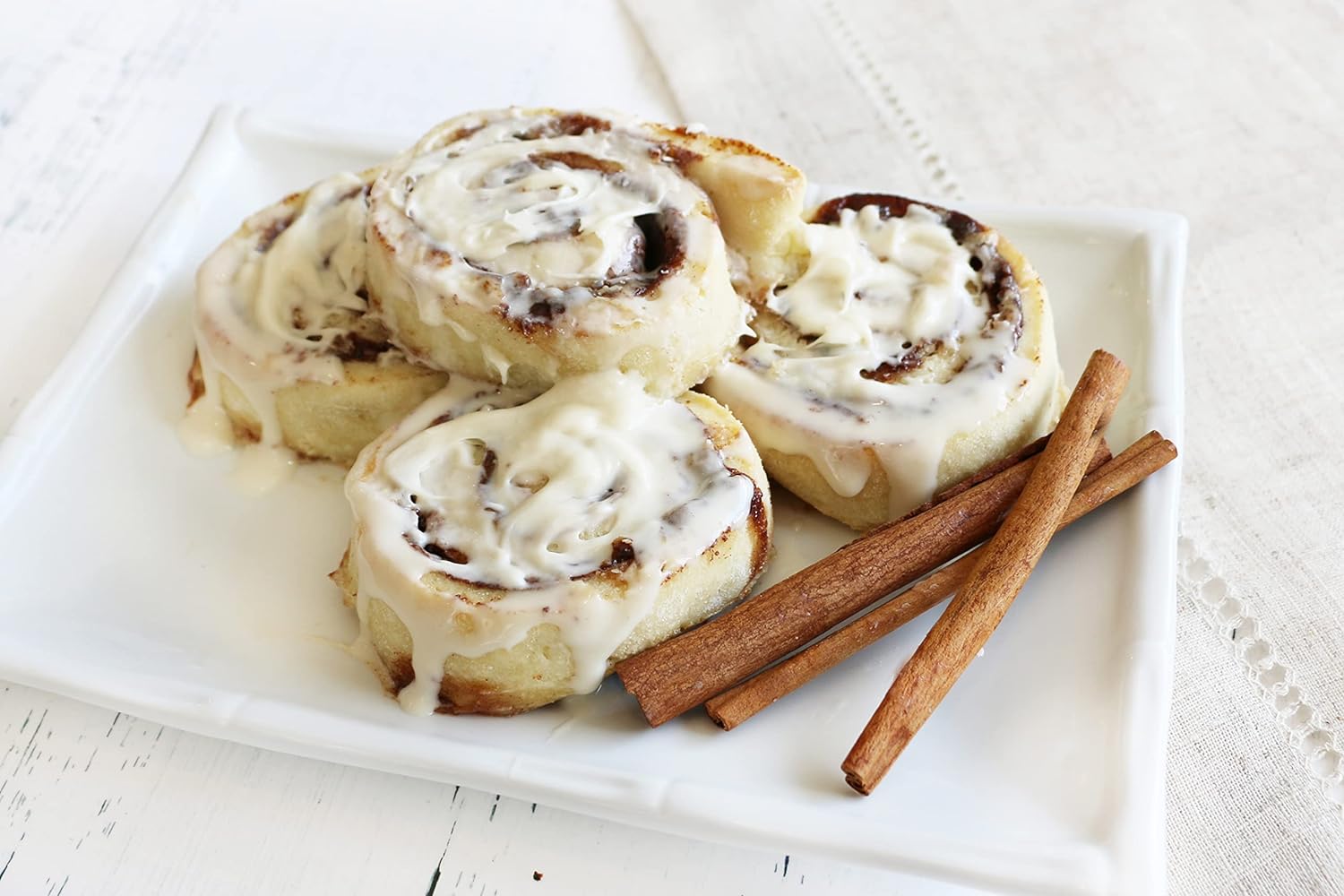 Mom's Place Gluten-Free Cinnamon Swirl Bun OR Cinnamon Roll Mix : Grocery & Gourmet Food