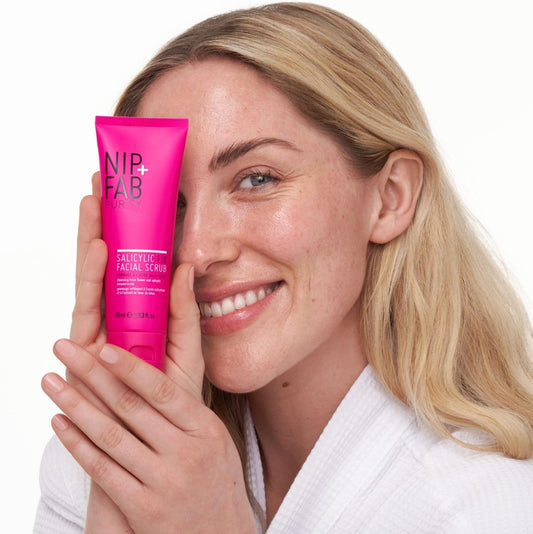 Cnip + Fab Salicylic Acid Fix Scrub For Face With Vitamin E And Volcanic Rock Exfoliating Facial Cleanser Exfoliant For Pores And Oil Control, 75 Ml