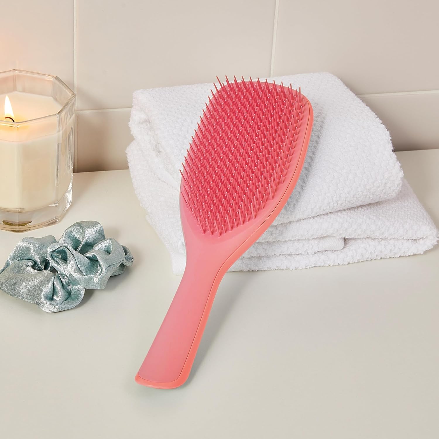 Tangle Teezer | The Large The Ultimate Detangler Hairbrush | Perfect for Long, Thick, Curly & Textured Hair | Two-Tiered Teeth for Gentle Detangling | Reduces Breakage| Ergonomic Handle | Salmon Pink : Amazon.co.uk: Beauty