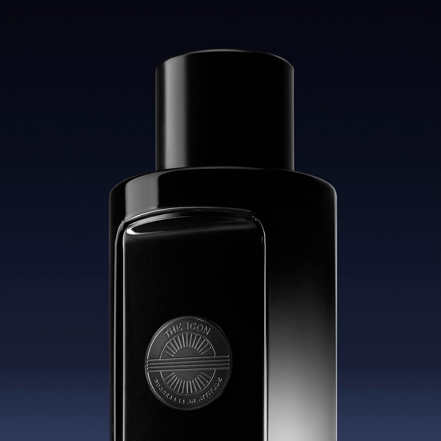 Banderas - The Icon Eau De Perfume For Men - Long Lasting - Virile, Elegant, Trendy And Sexy Scent - Wood, Amber, And Sandalwood Notes - Ideal For Special Events - 50Ml : Amazon.co.uk: Beauty