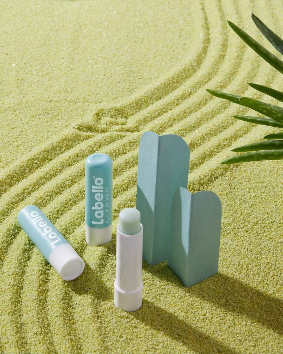Labello Lip Scrub Aloe Vera (5.5 Ml), Innovative Lip Balm With Scrub Particles Of Natural Origin, Gentle Lip Scrub With Vitamin E
