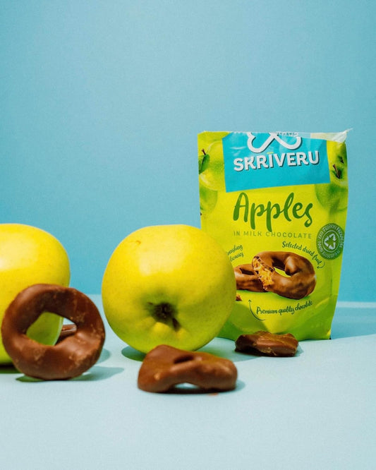 SkrVeru Apples In Milk Chocolate (2 * 100G) – Belgian Cocoa Coated Dried Apples, Sweet & Tangy Treat, No Artificial Colors Or Preservatives, Made With Premium Ingredients, 100% Recyclable Packaging