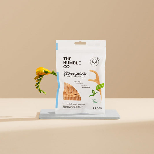 The Humble Co. - Dental Floss Picks - Mint Flavour - Slides Easily - Developed By Dentists - Designed In Sweden - Teeth Cleaning - Sustainable & Reusable - Vegan & Cruelty-Free - 50P