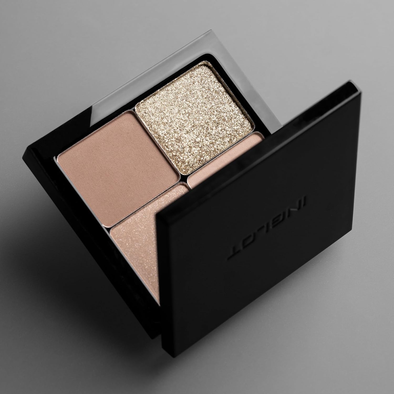Freedom System Twinkle Eyeshadow - Glossy Finish | Long-Lasting Effect | Shade With Light Reflecting Particles | Magnetic Insert For Palette | 2G | 12
