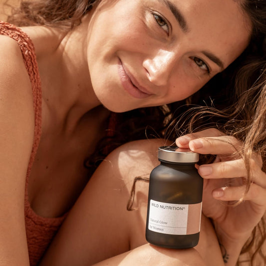 Wild Nutrition Food-Grown® Natural Glow | Supports Collagen Formation And Skin Pigmentation | Supports Skin, Hair And Nail Health | Melaline, Biotin, Vitamin C And E | 60 Capsules