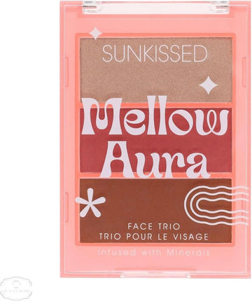 Sunkissed Mellow Auro Makeup Palette With Highlighter, Blush, And Bronzer Shades For On-The-Go Touch Ups