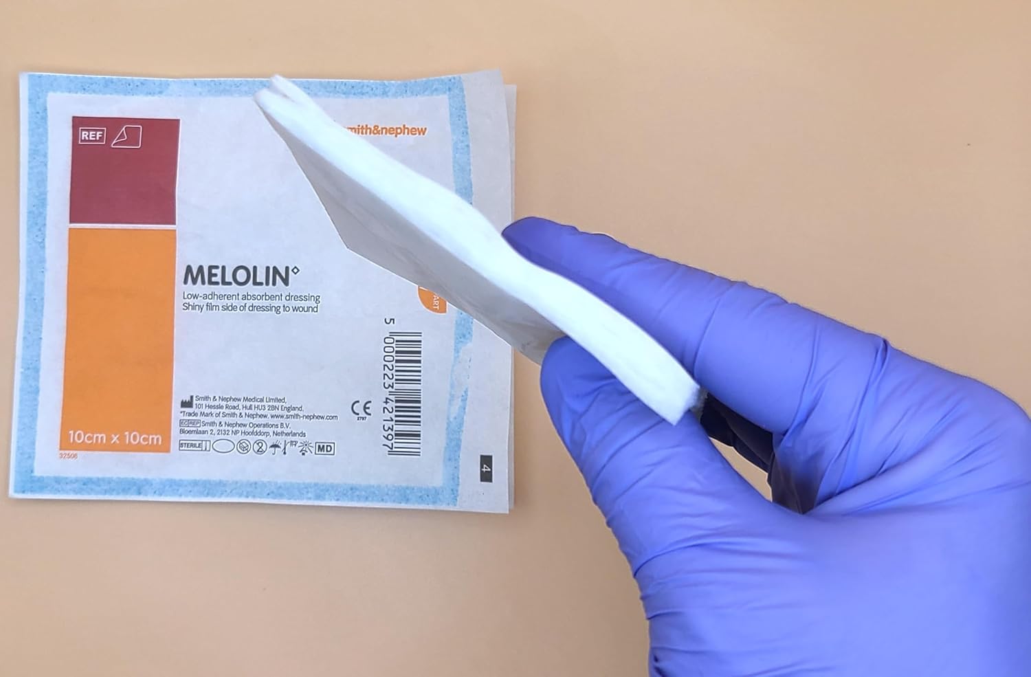 MELOLIN Sterile Non-Adherent Dressings - Qty 10, Individual Packs, Available in S, M/L, & XL, Ideal for Wound Care, Non-Stick Gauze (M/L Wound, 10cm x 10cm) : Amazon.co.uk: Health & Personal Care