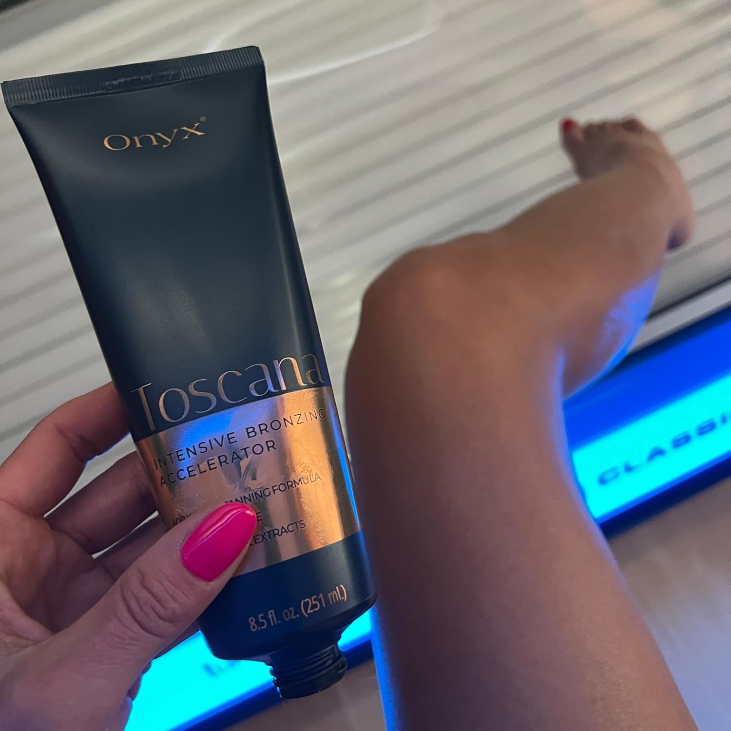 Onyx Toscana Sunbed Cream | Double Bronzer & Tanning Accelerator for Deep Dark Tan | Indoor & Outdoor Use | Hydrating Lotion for Smooth Skin & Long-Lasting Results | Streak-Free & Fast-Absorbing : Amazon.co.uk: Beauty