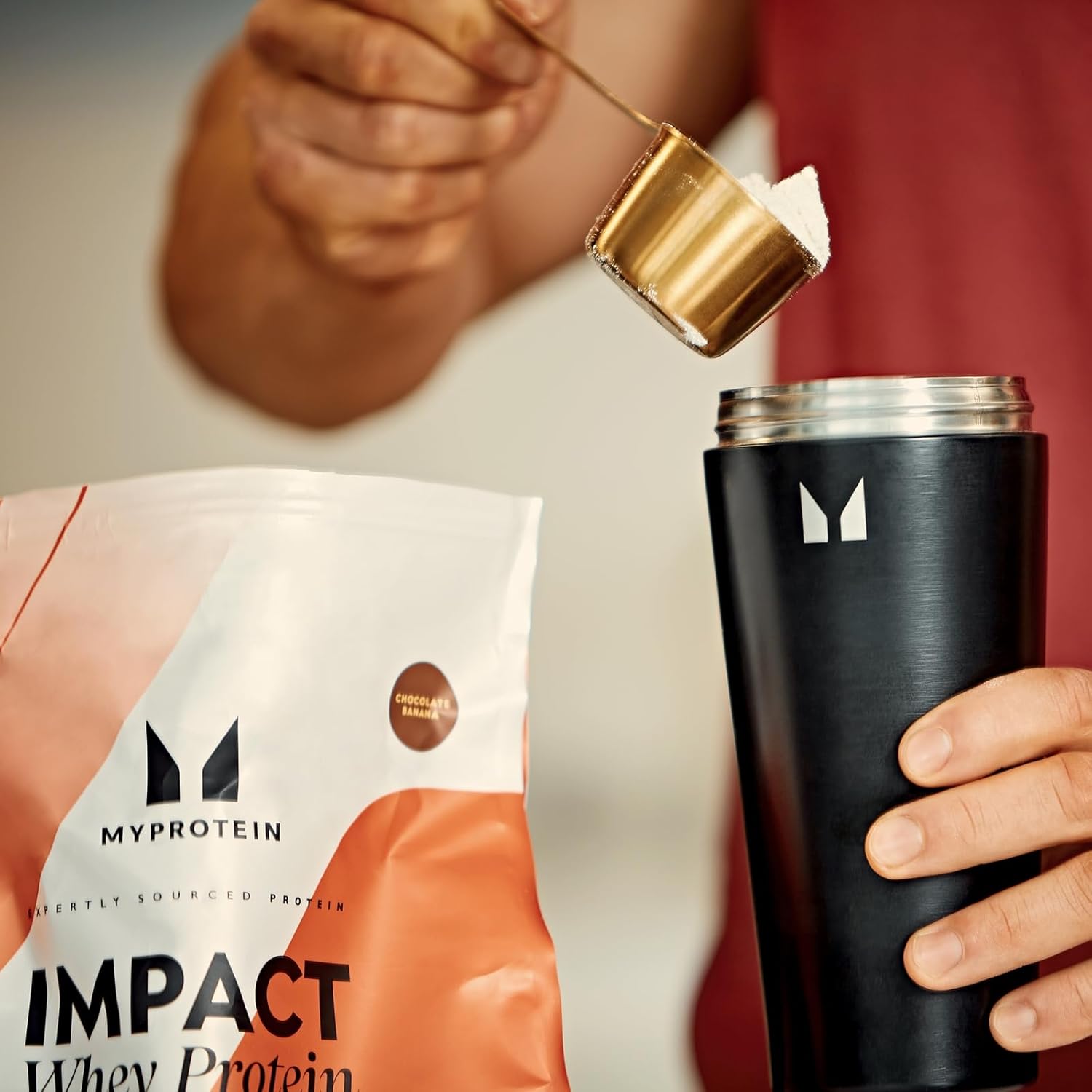 MyProtein Impact Whey Protein Powder – Dark Chocolate Flavour – 1kg, 23g of Protein per Serving, Supports Muscle Building, Recovery & Lean Muscle Maintenance – 33 Servings : Amazon.co.uk: Health & Personal Care