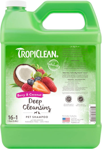 TropiClean Dog Shampoo Grooming Supplies - Deep Cleansing & Moisturising Dog and Cat Shampoo - Soap and Paraben Free -Derived from Natural Ingredients - Used by Groomers - Berry & Coconut, 3.8L?TRBESH1G