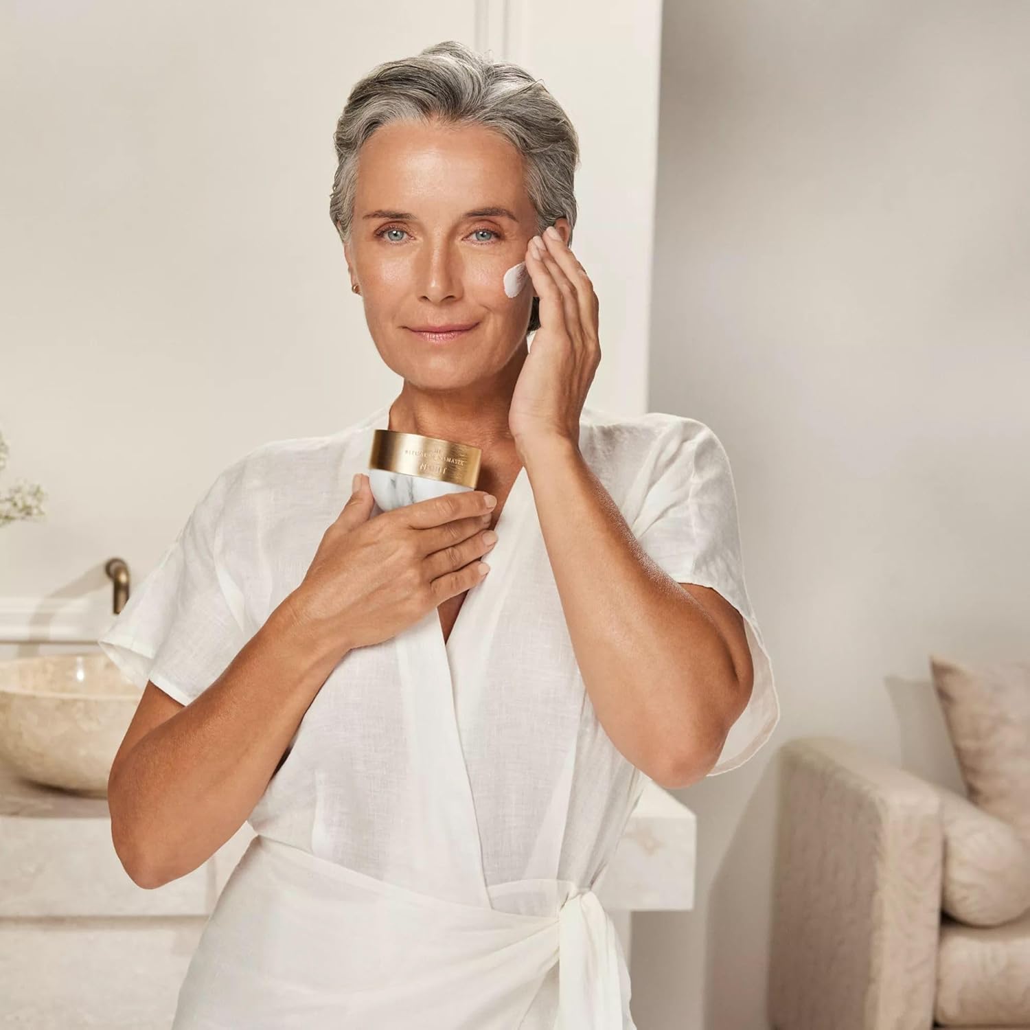 RITUALS Active Firming Day Cream The Ritual of Namaste - Luxurious, Anti-Ageing Face Cream with CICA Complex, revitalises and rejuvenates mature skin - 50ml : Amazon.co.uk: Beauty