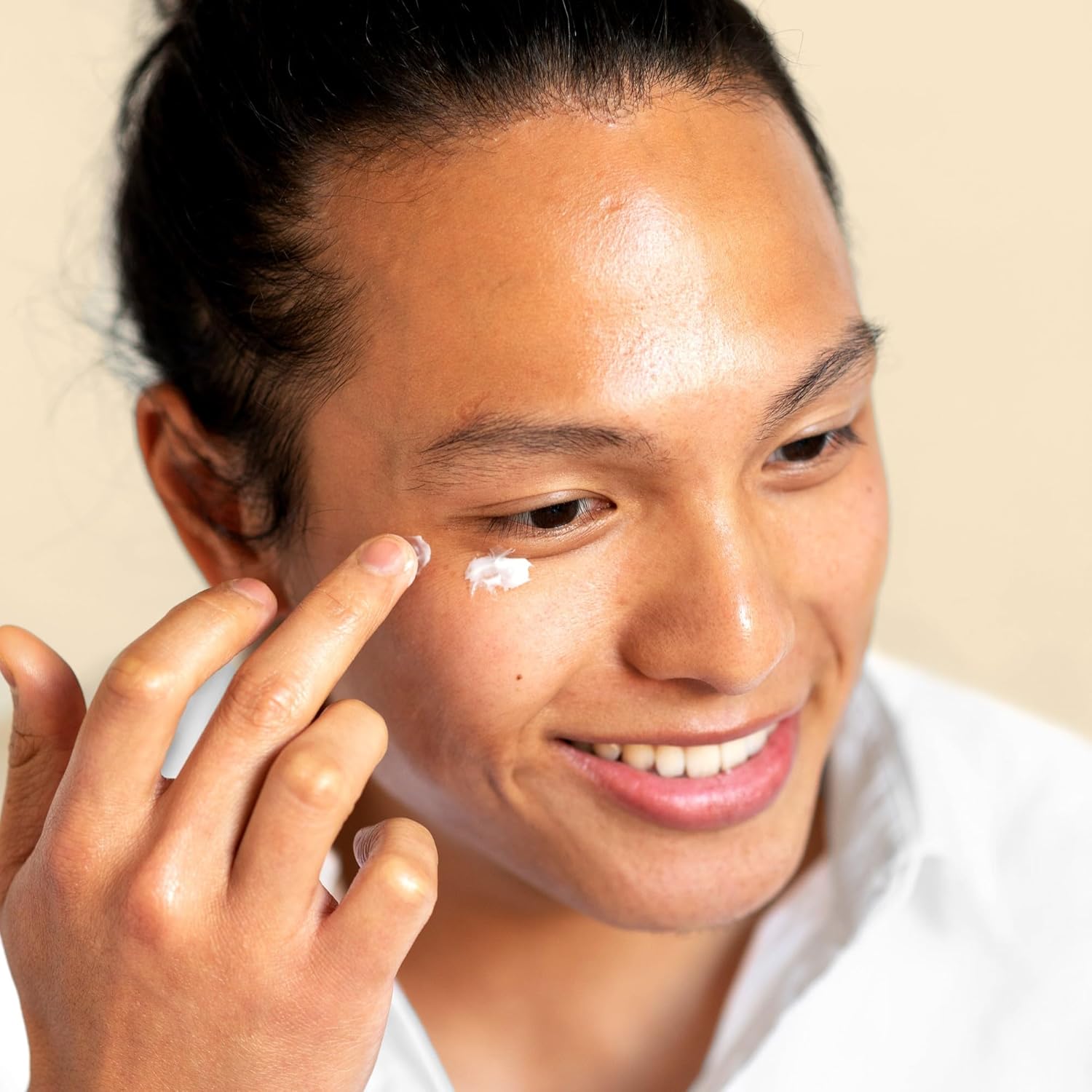 Ere Perez - Natural Cranberry Lip + Eye Mask | Moisturize, Hydryate, Protect, Renew | Green Tea, Lactic Acid, Cucumber, Resveratrol | Vegan, Cruelty-Free, Clean Beauty (.35 Oz | 10 G) : Beauty & Personal Care