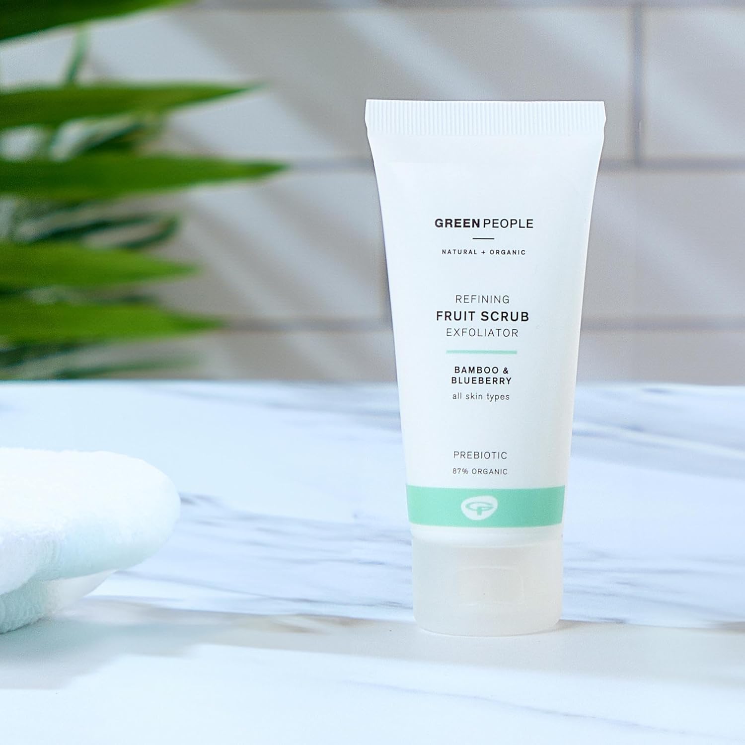 Green People Fruit Scrub Exfoliator - For All Skin Types - Paraben & Alcohol Free - Cruelty Free & Vegan, 50ml : Amazon.co.uk: Beauty
