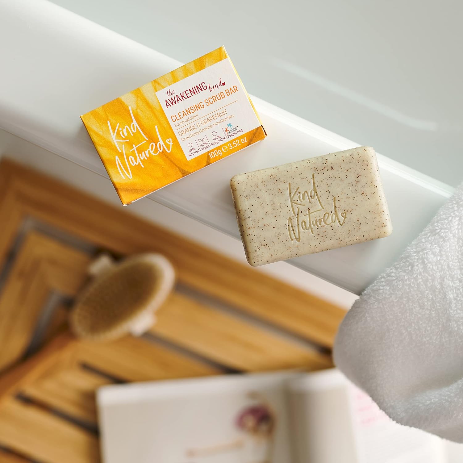 Kind Natured The Awakening Cleansing Scrub Bar, Natural Orange and Grapefruit Vegan Bar Exfoliating Soap, 100g : Amazon.co.uk: Beauty