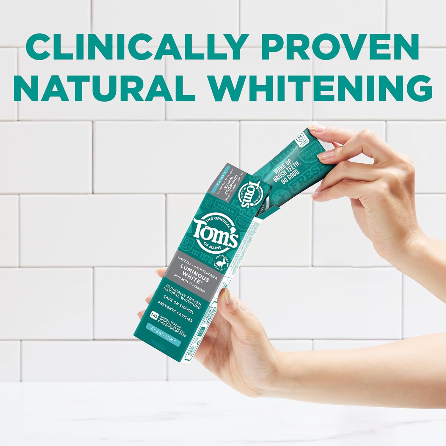 Tom's of Maine Natural Luminous White Toothpaste with Fluoride, Clean Mint, 4.0 oz. 3-Pack : Health & Household