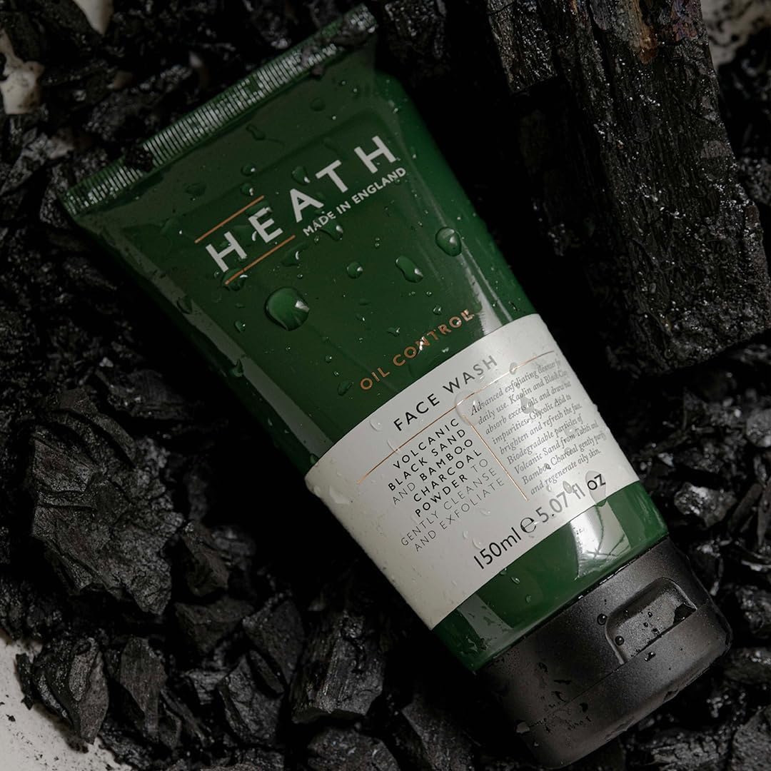 Heath Face Wash for Men - Advanced Exfoliating Cleanser for Daily Use - Black Lava and Activated Charcoal - With Vitamin C and Brazilian Papaya Extract - Made in England - 150 ml : Amazon.co.uk: Beauty