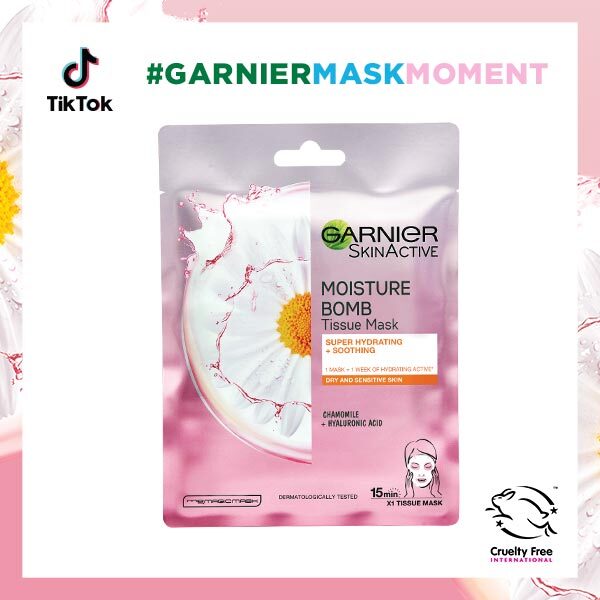 Garnier Moisture Bomb Chamomile Hydrating Face Sheet Mask