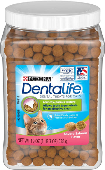 DentaLife Purina Made in USA Facilities Cat Dental Treats, Savory Salmon Flavor - 19 oz. Canister