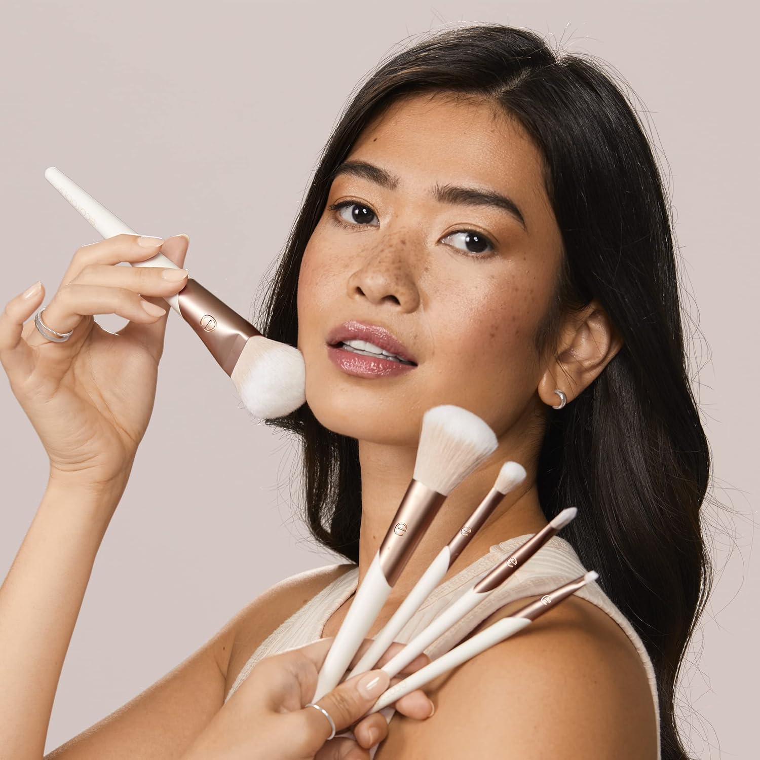 Ecotools Ecofriendly Luxe Flawless Foundation Makeup Brush For Liquid & Cream Foundation, Dense, Synthetic Bristles, Eco-Friendly Premium Quality Makeup Brush, Vegan & Cruelty-Free, 1 Count : Beauty & Personal Care