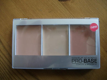 Makeup Pro-Base Conceal & Brighten Kit