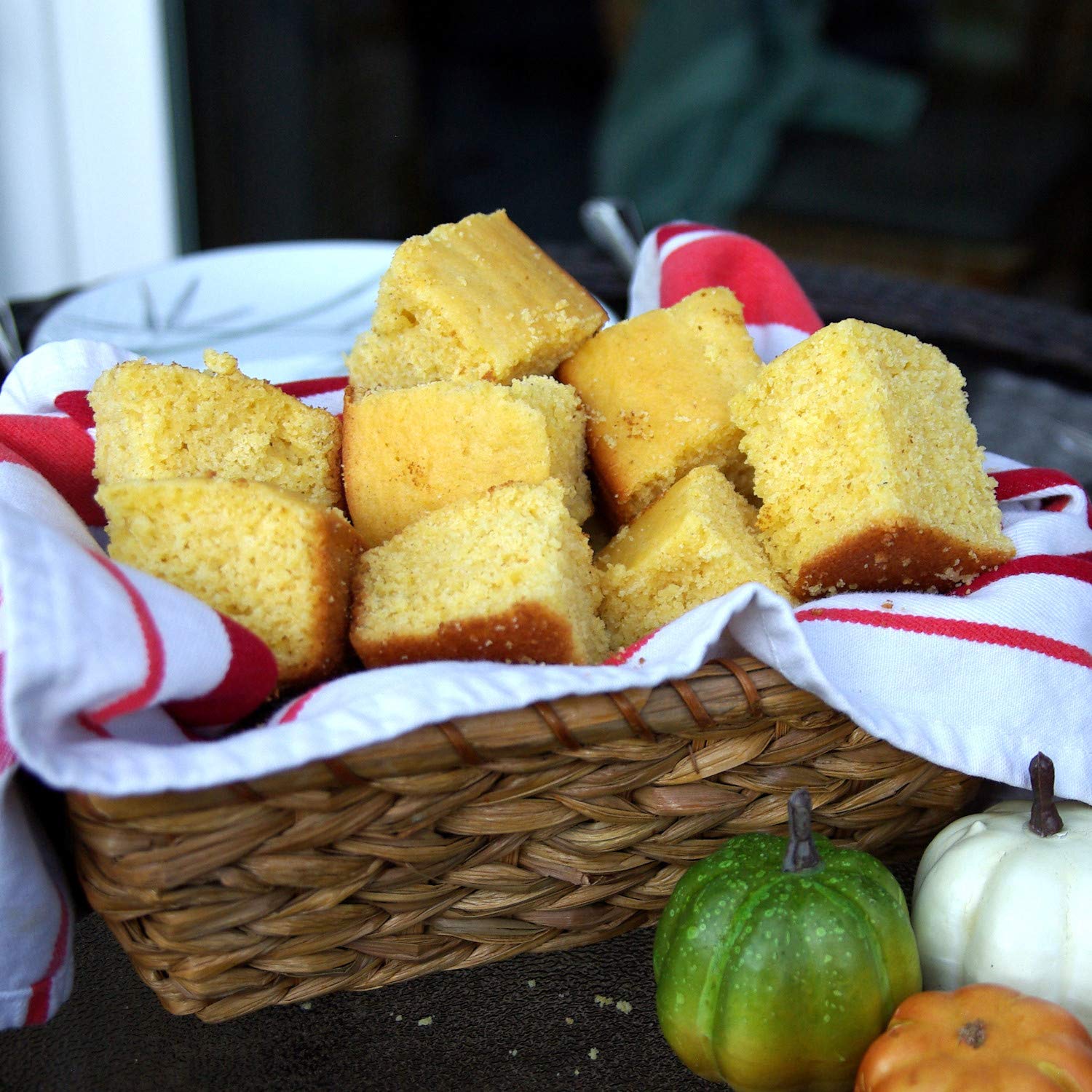 Marie Callender’s CornBread Mix, GLUTEN FREE, 14OZ BAG. Add Eggs, Milk, Oil. Then Mix and Bake. Makes 8” Loaf (Pack of 2) : Grocery & Gourmet Food