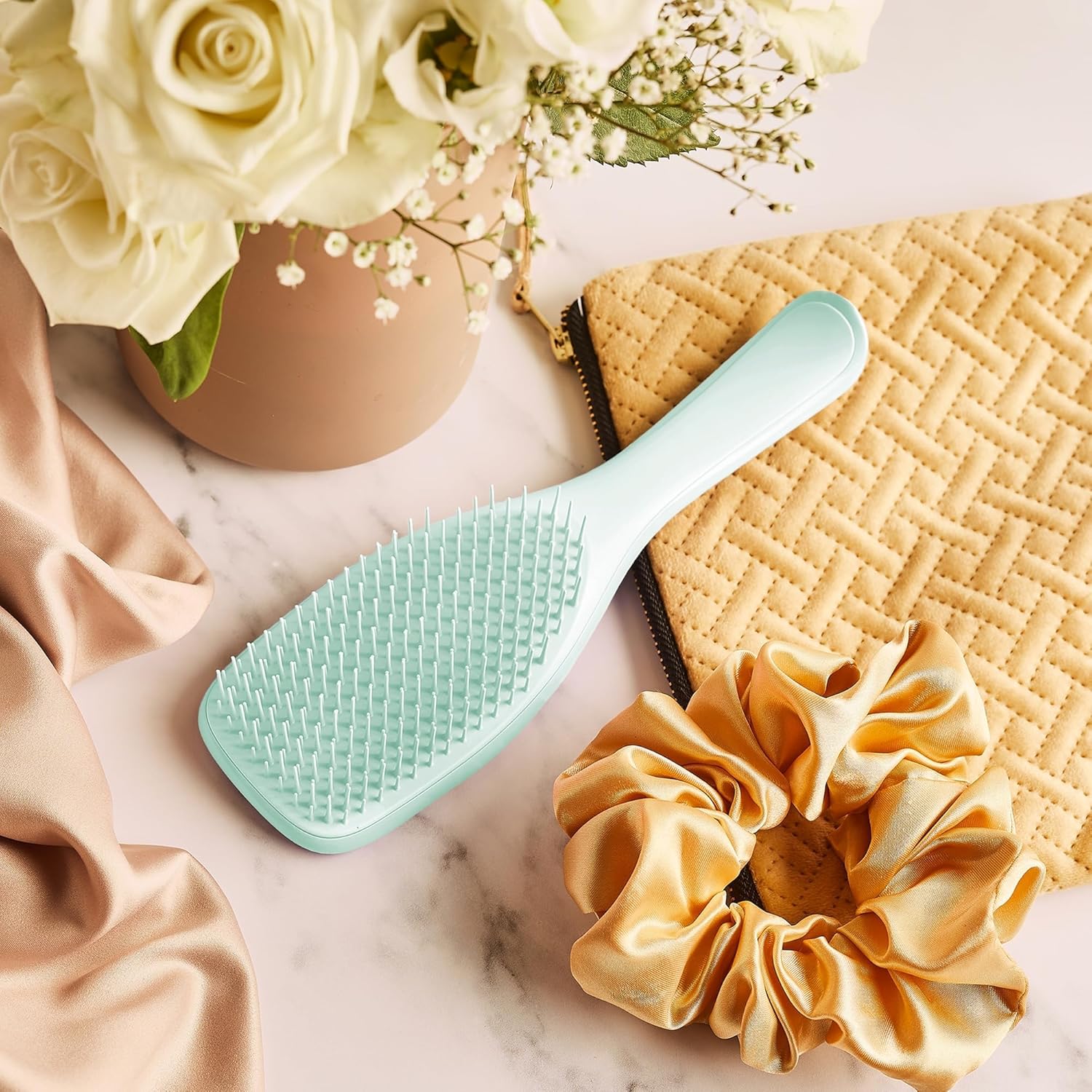 Tangle Teezer Ultimate Detangler Brush, Dry & Wet Hair Brush, Reduces Breakage for Colour-Treated, Fine, & Fragile Hair Types, Ice Blue : Amazon.co.uk: Beauty