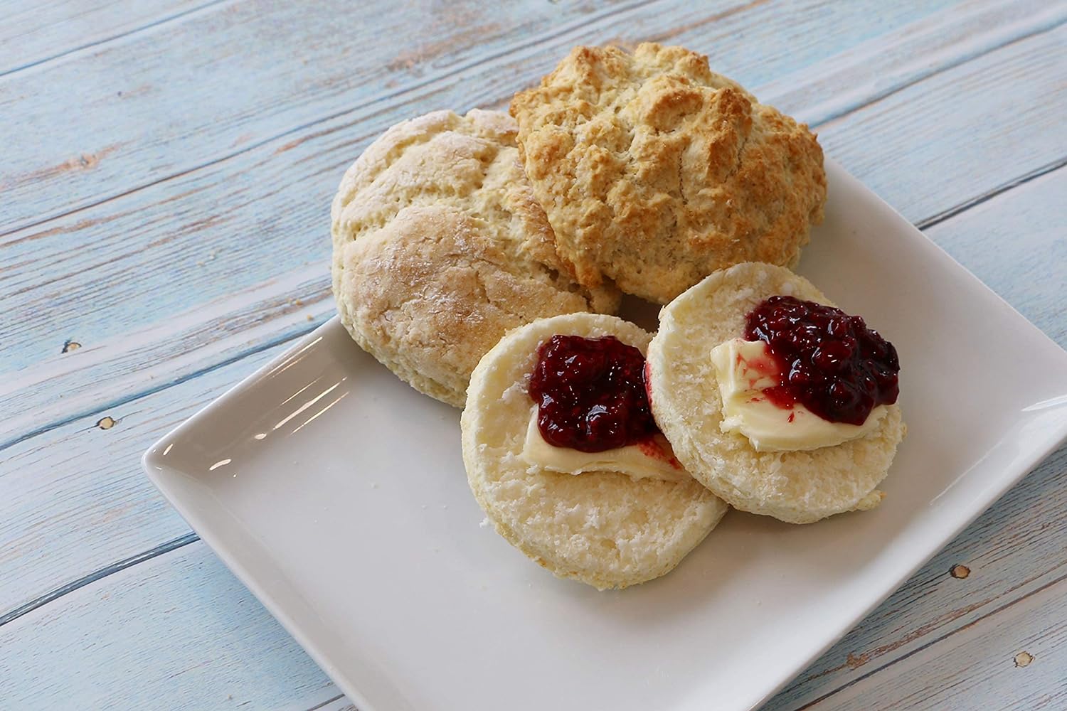 Mom's Place Gluten Free Buttermilk Biscuit Mix Dairy-Free & Easy to Prepare Delicious and Healthy Biscuits for Breakfast, Brunch, or Dinner, Makes 8-9 Biscuits : Bread Mixes : Grocery & Gourmet Food