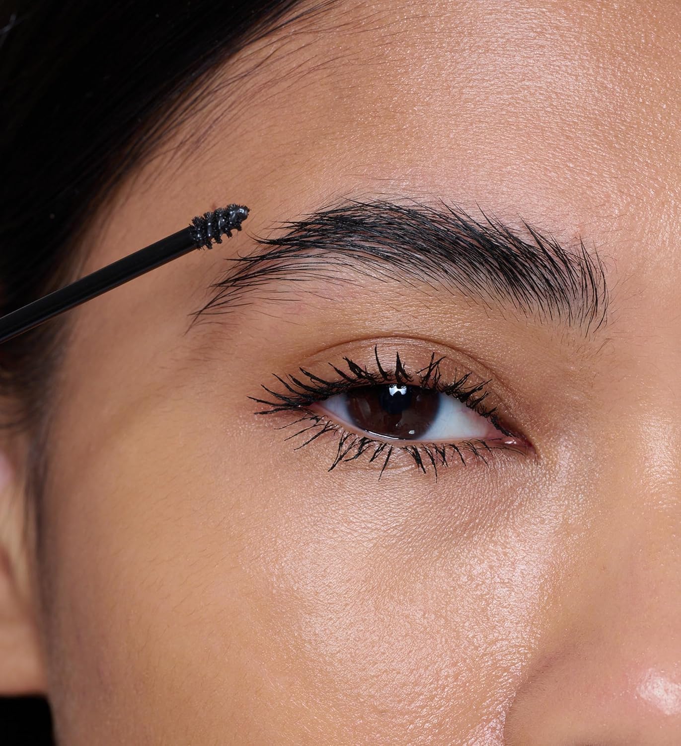 Mii Cosmetics Brow by Mii Sculpting Brow Builder Tint, Creamy Eyebrow Mascara with Fibres, Highly Pigmented for Fuller-Looking Eyebrows, Smudge-Proof & Long-Lasting, Warm Black, Remarkably Darker : Amazon.co.uk: Beauty