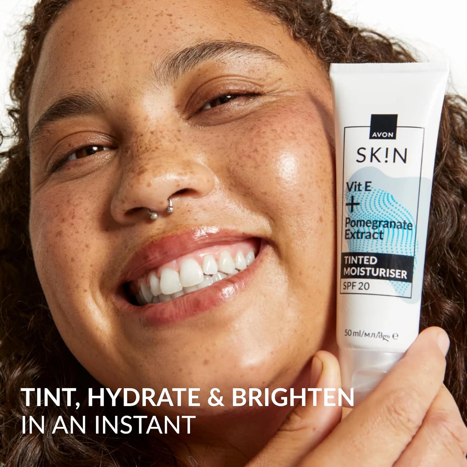 Avon Nutra Effects Radiance Tinted Moisturising Day Cream Duo Spf20, 50Ml, Infused With Pomegranate Extract For Radiant Skin, Healthy-Looking Glow, Cruelty Free, Period After Opening 12 Months