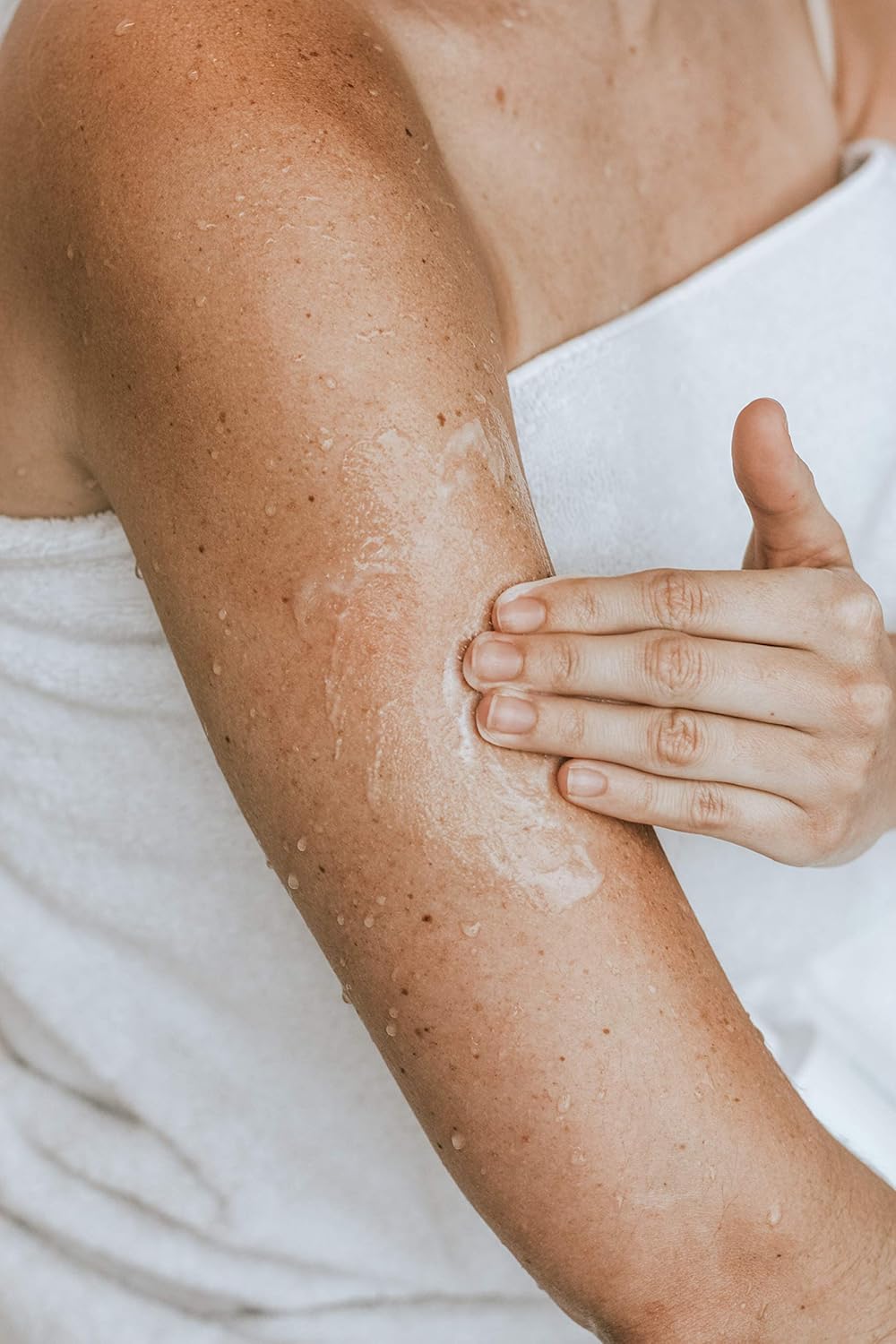 Kp Elements Body Scrub (8 Fl Oz) | Keratosis Pilaris Treatment | Exfoliating Body Scrub And Body Moisturizer For Dry Skin | Helps Reduce Red Bumps | Body Skin Care Product For Men And Women : Kp Kit : Beauty & Personal Care