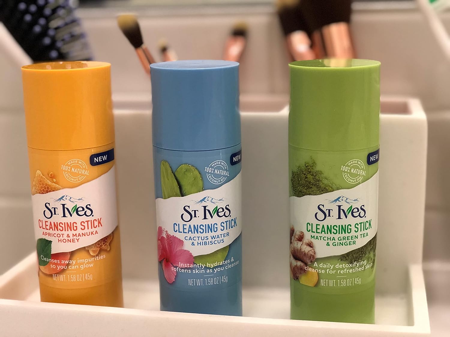 St Ives 45 G Cleansing Stick Matcha Green Tea And Gin