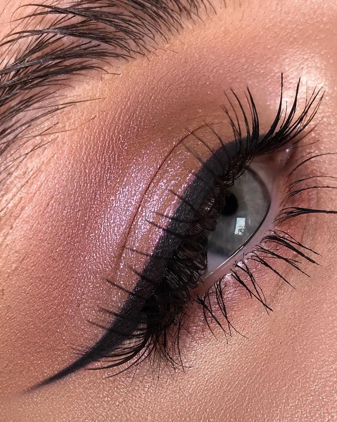 Inglot 31T - Synthetic Slanted Brush For Precise Application Of Eyeliner And Brow Products