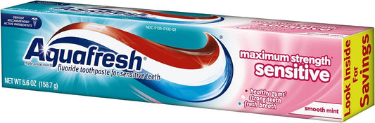 Aquafresh Maximum Strength Toothpaste For Sensitive Teeth, Smooth Mint, 5.6 Ounce (Pack Of 1)