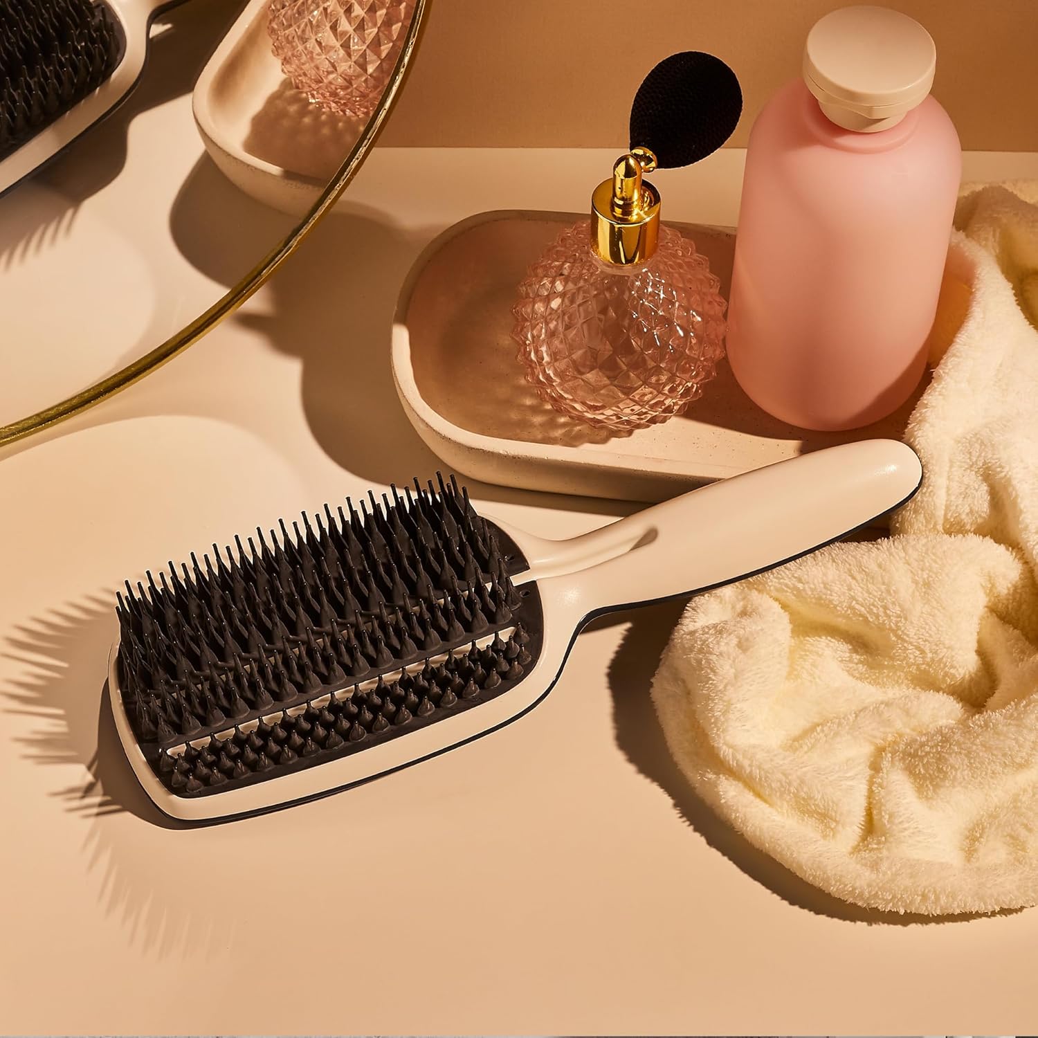 Tangle Teezer | The Smoothing Tool for Medium & Long Hair | Adds Volume and Bounce | Full Size : Amazon.co.uk: Beauty