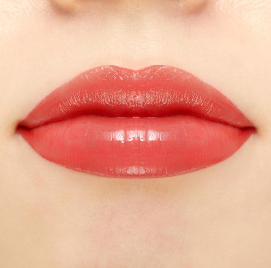 Anna Sui Lipstick Rouge, Smooth Fit Texture, Vibrant Color, Long Lasting Shine And Moisture, 0.12Oz