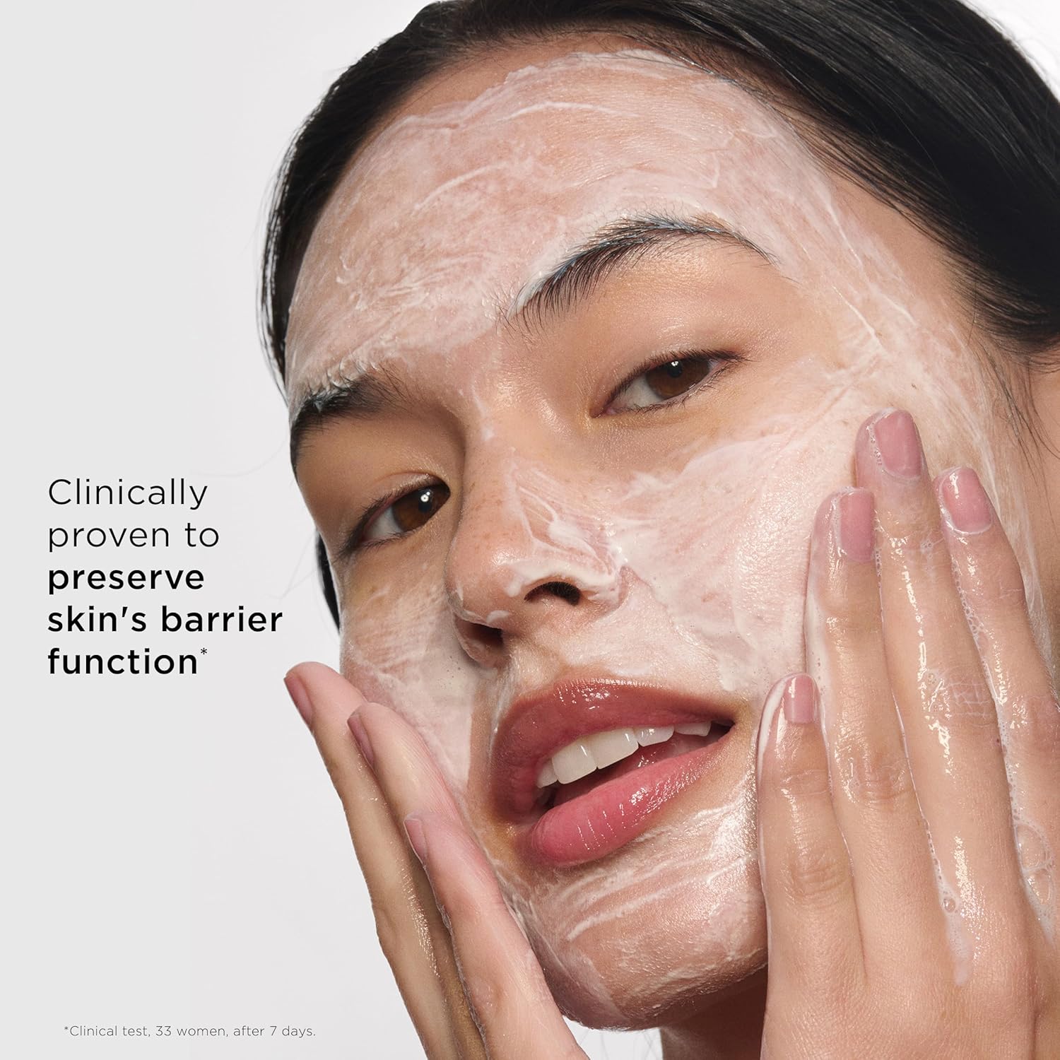 Clarins Soothing Foaming Cleanser 125ml | Gentle, Hydrating Cleanser for Sensitive Skin | Removes Makeup & Impurities Without Drying : Amazon.co.uk: Beauty