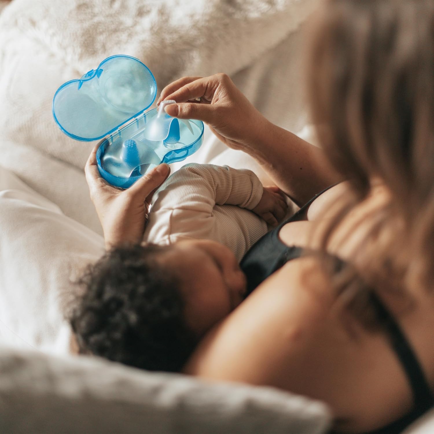 Dr. Brown's Nipple Shields with Case, Size 2 - 25 mm and Up, Stretch Fit, for Latch Difficulties, Flat/inverted Nipples, Silicone Nipple Shield : Baby