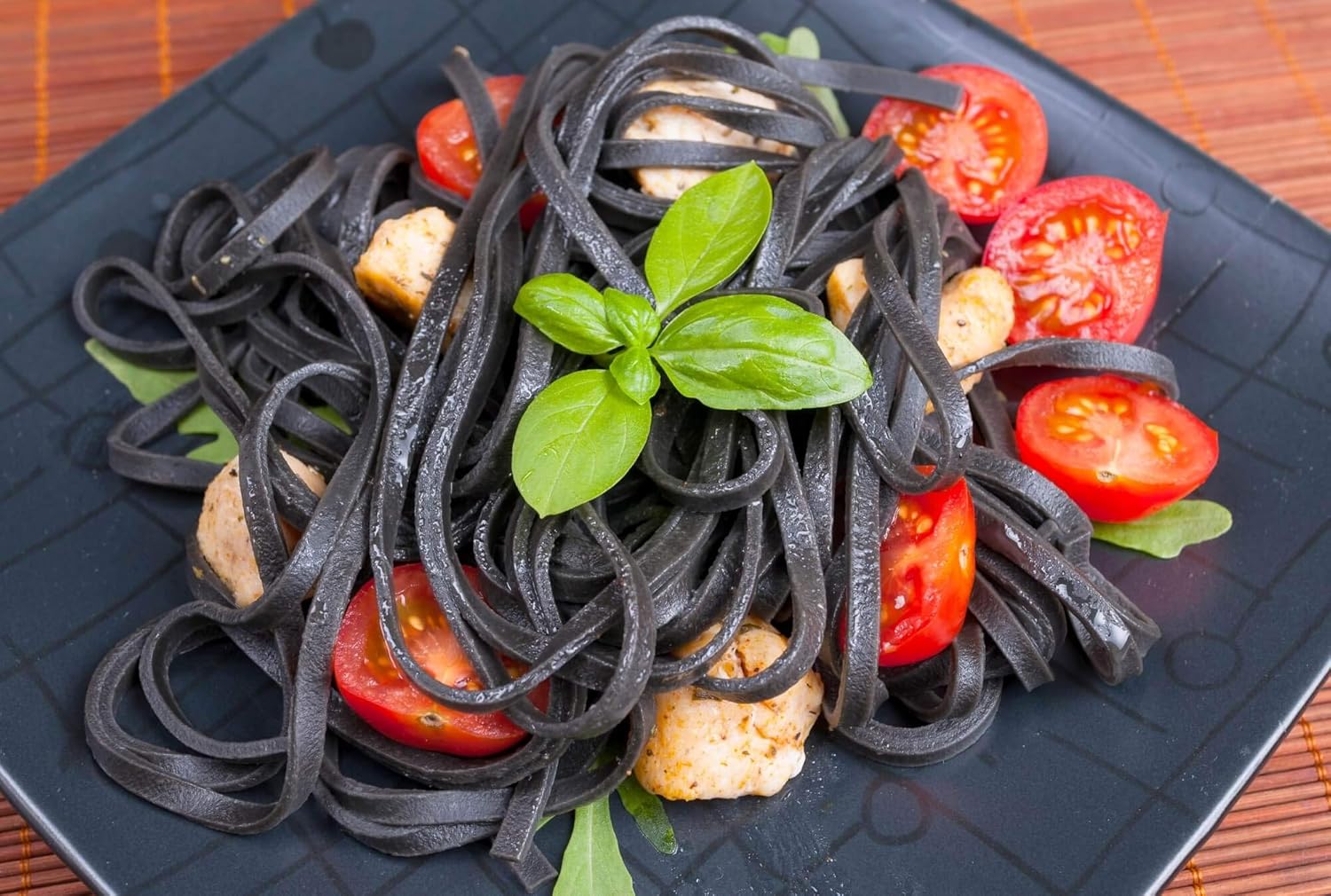 Ikasumi Black Squid Ink Powder - 100% Squid Cuttlefish Ink Powder | Pure, Powdered & Genuine Black Ink Ikasumi - Used As A Natural Black Food Coloring